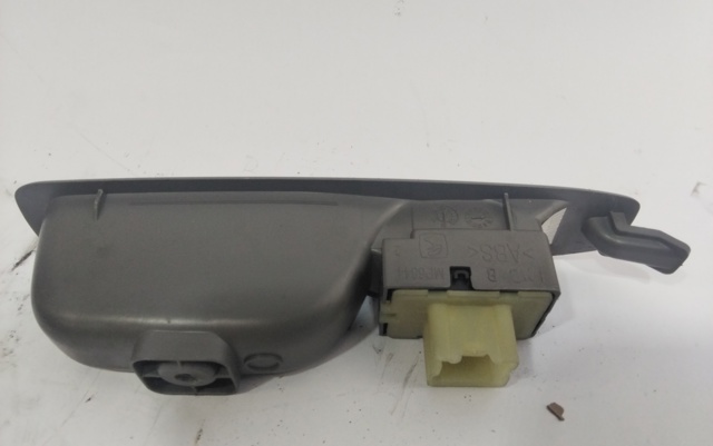 RENAULT 829614619R comprar Barcelona