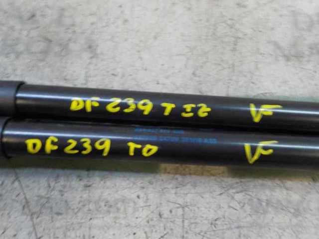 82A827552 VAG Amortiguador maletero comprar Bilbao