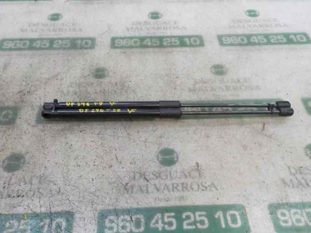 82A827552 Amortiguador maletero  en stock Granada