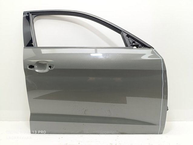 Puerta delantera derecha 82G831052 VAG/Audi