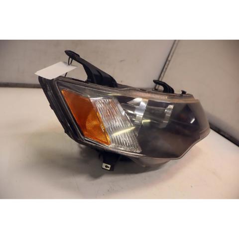 MITSUBISHI 8301A160 Faro derecho  disponible España