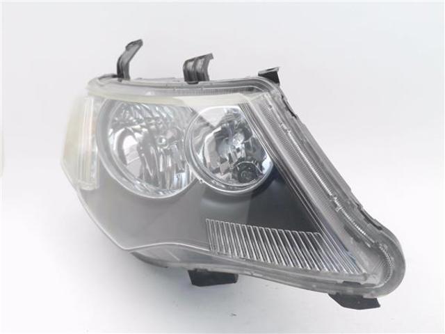 8301A160 MITSUBISHI Faro derecho comprar Madrid