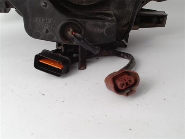 8301A160 MITSUBISHI Faro derecho comprar Bilbao