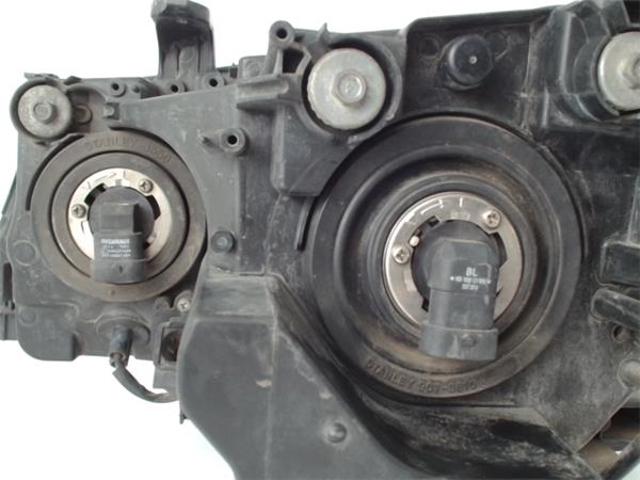 8301A160 Faro derecho comprar Sevilla