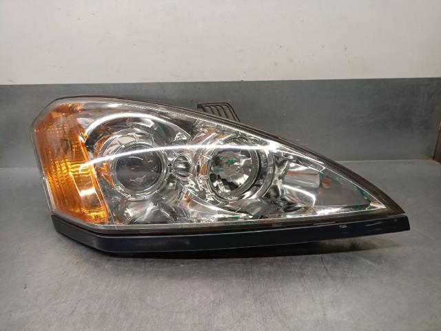 Faro delantero derecho SsangYong Kyron  ()