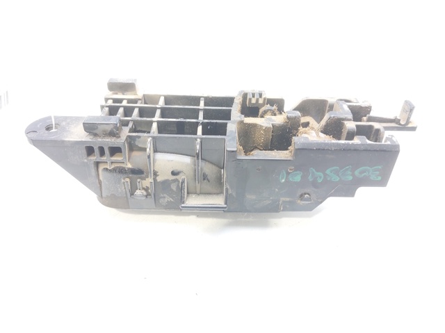 8313065J10BWJ Manija interior izquierda delantera/trasera de puerta  comprar en Reus