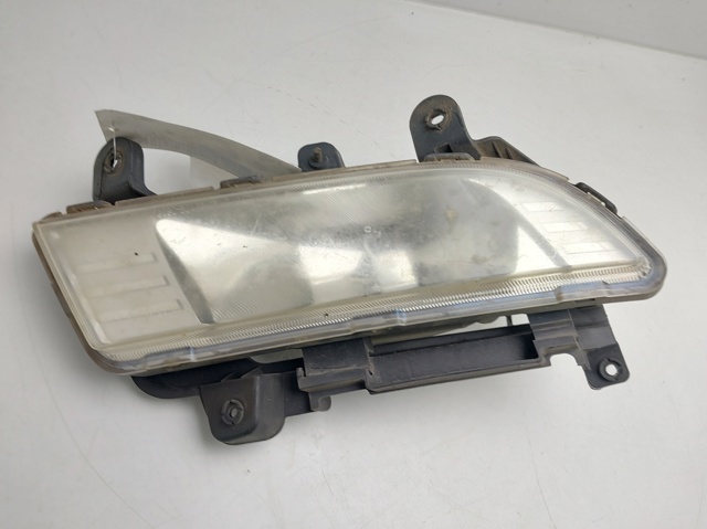 8320208B01 Ssang Yong