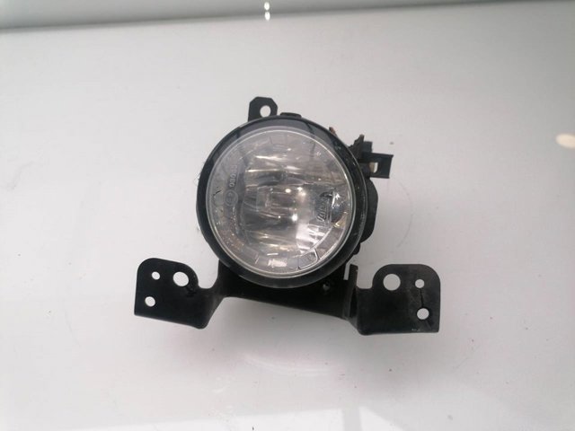 MITSUBISHI 8321A365 Faro antiniebla izquierdo y derecho  en stock Valencia