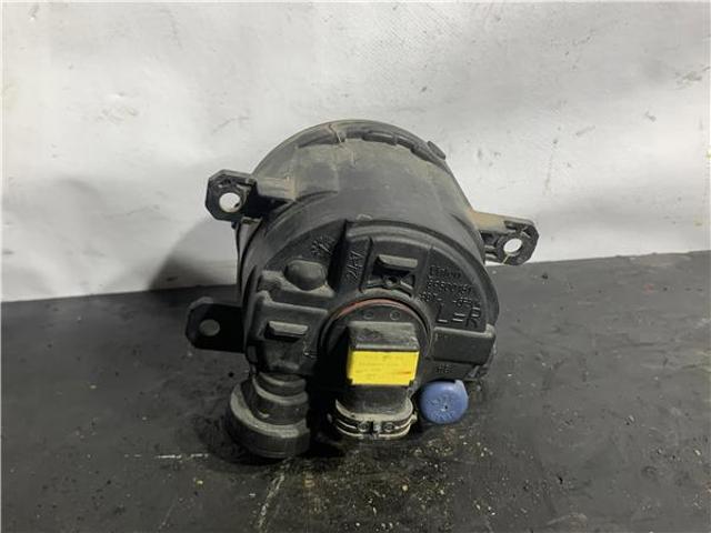 MITSUBISHI 8321A365 Faro antiniebla izquierdo y derecho comprar Barcelona