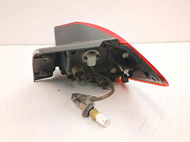 8330A689 MITSUBISHI Piloto trasero exterior izquierdo  en stock Huelva