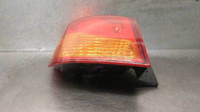 8330B193 MITSUBISHI Piloto trasero exterior izquierdo  disponible Ourense