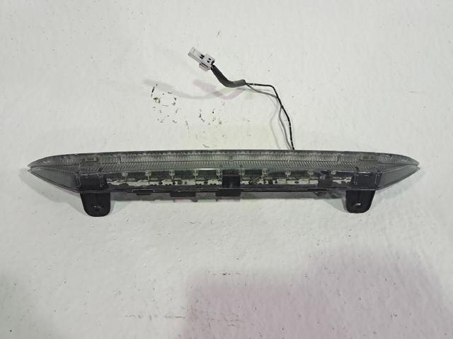 Lampara De Luz De Freno Adicional 8334A093 Mitsubishi