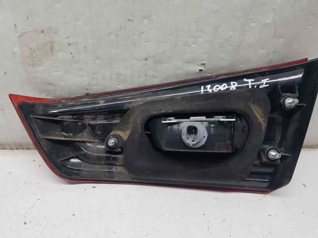 8336A087 Piloto trasero interior izquierdo  en stock Sabadell