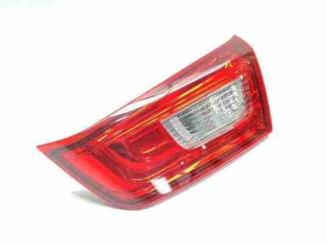 MITSUBISHI 8336A088 Piloto trasero interior derecho  en stock Valencia