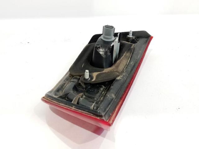 MITSUBISHI 8336A088 Piloto trasero interior derecho  en stock Salamanca