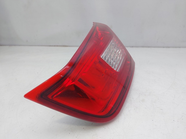 MITSUBISHI 8336A088 Piloto trasero interior derecho  comprar en Ponferrada