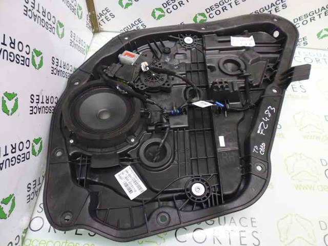 Luna de puerta trasera derecha 83420A2000 Hyundai/Kia