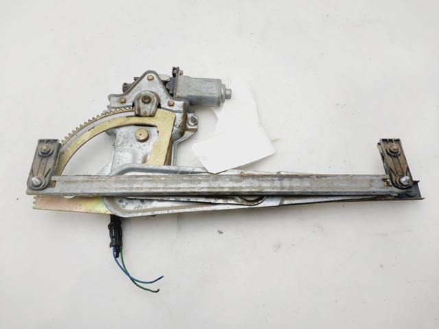 834503E000 Motor del elevalunas de la puerta trasera izquierda  comprar en Zaragoza