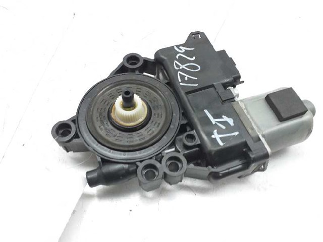 Motor eléctrico, elevalunas, puerta trasera izquierda 834503Z010 Hyundai/Kia