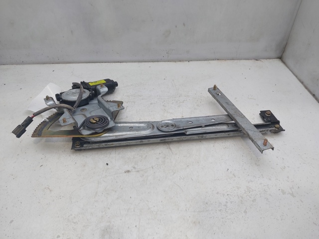 HYUNDAI 834603E000 Motor del elevalunas de la puerta trasera derecha  disponible España