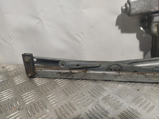 834603E000 Motor del elevalunas de la puerta trasera derecha  en stock Sabadell