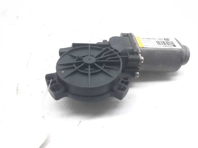 Motor eléctrico, elevalunas, puerta trasera derecha 834603K001 Hyundai/Kia