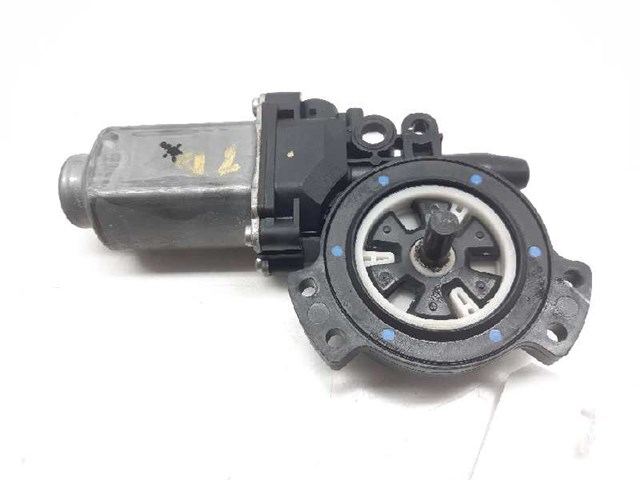 Motor eléctrico, elevalunas, puerta trasera derecha 834603K001 Hyundai/Kia