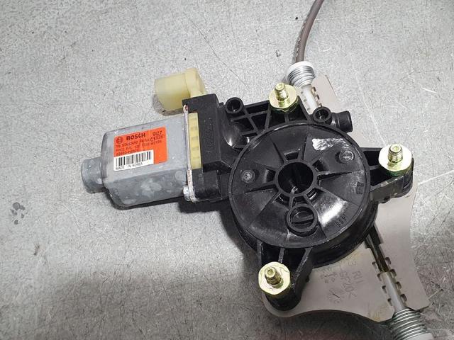 83460H8000 Motor del elevalunas de la puerta trasera derecha  en stock Sabadell