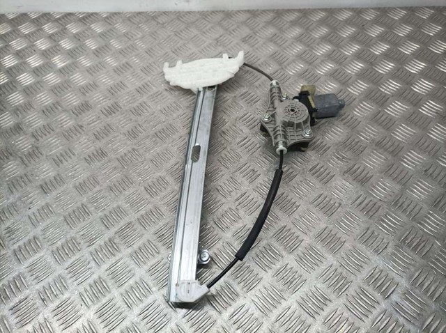 HYUNDAI 83460H8000 Motor del elevalunas de la puerta trasera derecha  en stock Valencia