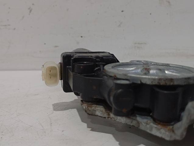 SUZUKI 8356061M00 Motor del elevalunas de la puerta delantera derecha  en stock Salamanca