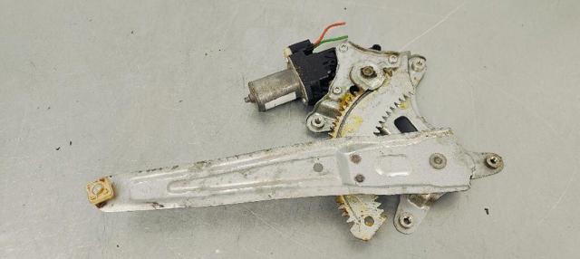 SUZUKI 8356061M00 Motor del elevalunas de la puerta delantera derecha comprar Barcelona