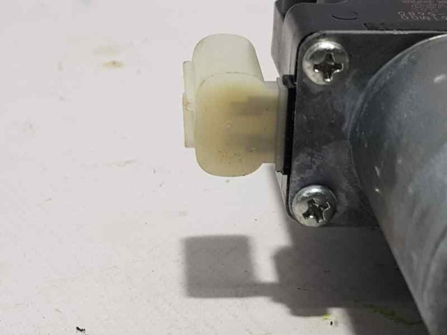 8356061M00 Motor del elevalunas de la puerta delantera derecha  comprar en Pontevedra