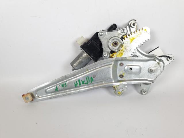 8356061M00 SUZUKI Motor del elevalunas de la puerta delantera derecha  comprar en Lleida
