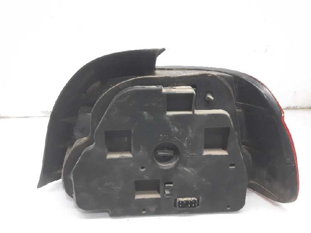 8358031 Piloto trasero izquierdo  en stock Sabadell