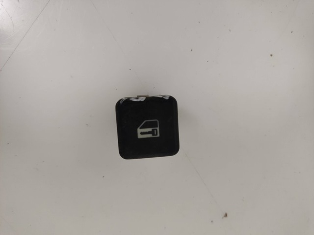 8360828 BMW