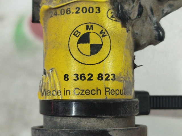 Soporte de inyector del lavafaros (cilindro elevador) 8362823 BMW