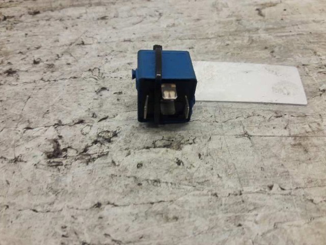 Relé eléctrico multifuncional 8364581 BMW