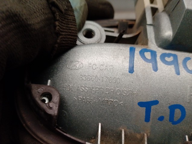 HYUNDAI 8366017000 Manija exterior derecha de puerta trasera  en stock Terrassa