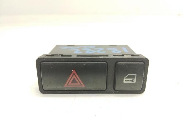 BMW 8368920 Boton de luz de emergencía  en stock Valencia