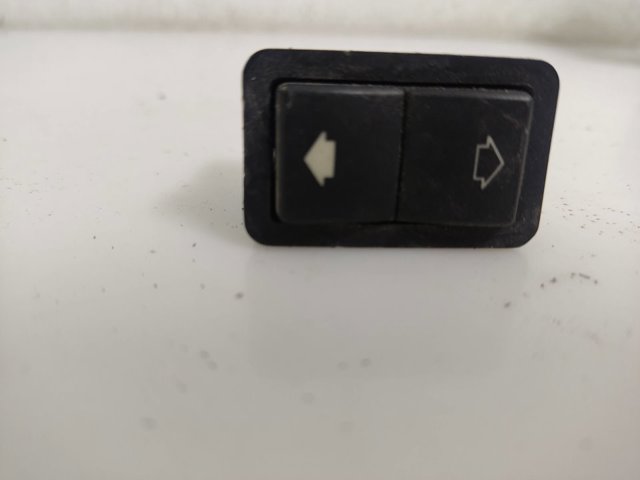 8368974 Botón de encendido del motor del elevalunas trasero  comprar en Reus