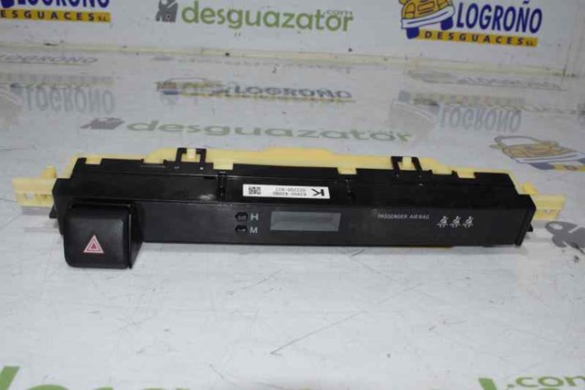 Boton De Alarma 8395042080 Toyota