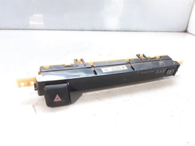 Interruptor warning Toyota RAV4 IV (2012-2019)