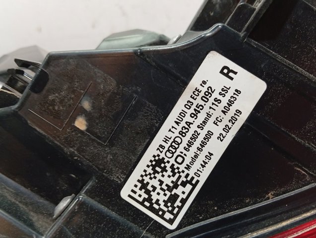83A945092 Piloto trasero exterior derecho  disponible Utrera