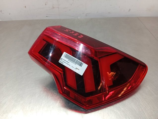 83A945092 Piloto trasero exterior derecho  en stock Granada