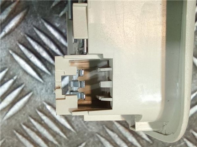 MITSUBISHI 8401A009ZZ Luz de techo interior (cabina)  comprar en Murcia