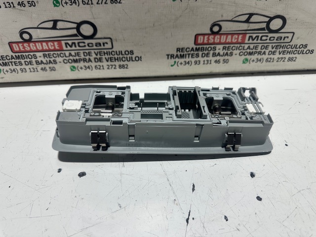 8401A009ZZ MITSUBISHI Luz de techo interior (cabina) comprar Madrid