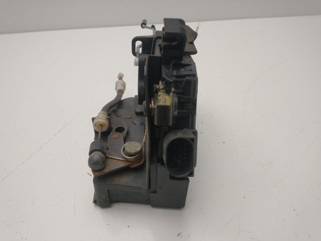 8402540 Cerradura de puerta delantera derecha comprar Girona