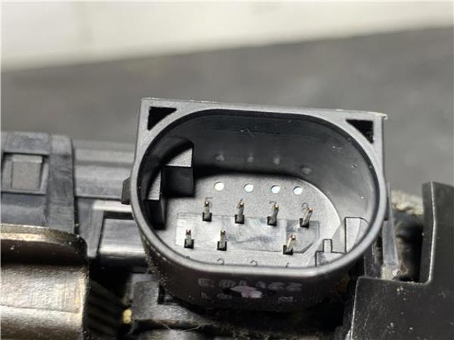 8402540 BMW Cerradura de puerta delantera derecha comprar Alcalá