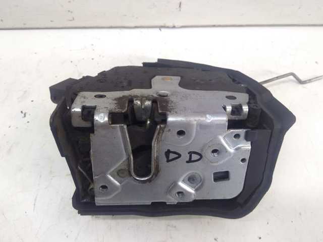 8402540 BMW Cerradura de puerta delantera derecha  en stock Gandía