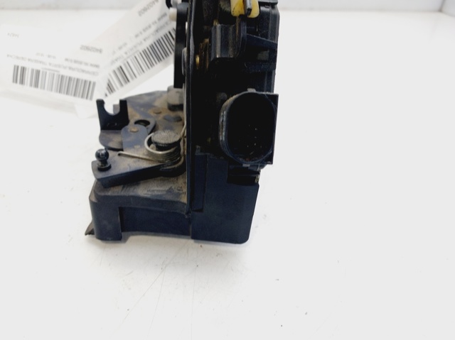 8402602 BMW Cerradura de la puerta trasera derecha comprar Madrid
